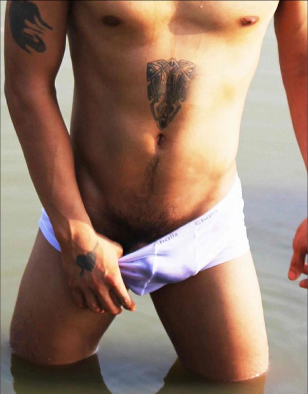 MAN-OMG-3---Guy-On-Hot-Street